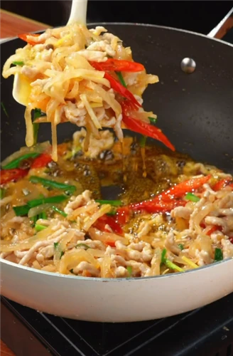 Shredded Pork with Sichuan Fermented Radish
